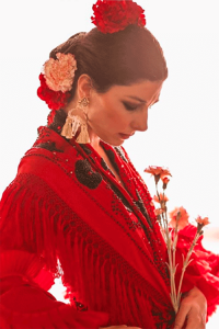 La-mujer-andaluza-pisando-el-recinto-ferial-3-por-tu-empresa-de-bodas-de-Jerez