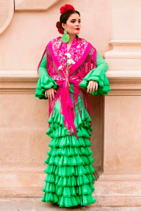 La-mujer-andaluza-pisando-el-recinto-ferial-8-por-tus-organizadoras-de-eventos-en-Cádiz